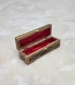 El Oyma Ceviz Ahşap Aksesuar Kutusu – 8x26x7 cm Kadife Kaplı Takı ve Tespih Kutusu | Dekoratif Kutu - Görsel 5