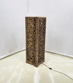 Ceviz Ağacından El Oyma Dekoratif Abajur - Ahşap Abajur 25x25x80 cm - Görsel 4