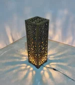 Ceviz Ağacından El Oyma Dekoratif Abajur - Ahşap Abajur 25x25x80 cm - Görsel 5