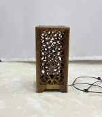 Ceviz Ağacından El Oyma Dekoratif Abajur - Ahşap Abajur 20x20x40 cm - Görsel 2